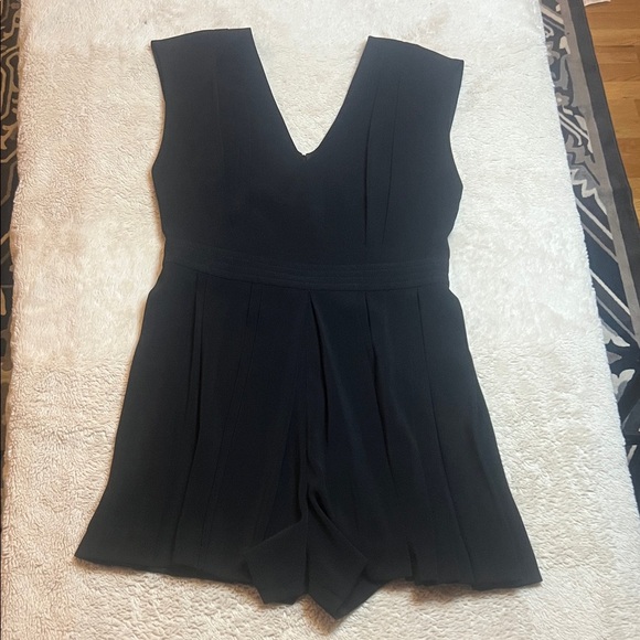 Sandro Elegant Black Romper Beautiful Construction sz 40 est 8 - Picture 2 of 16